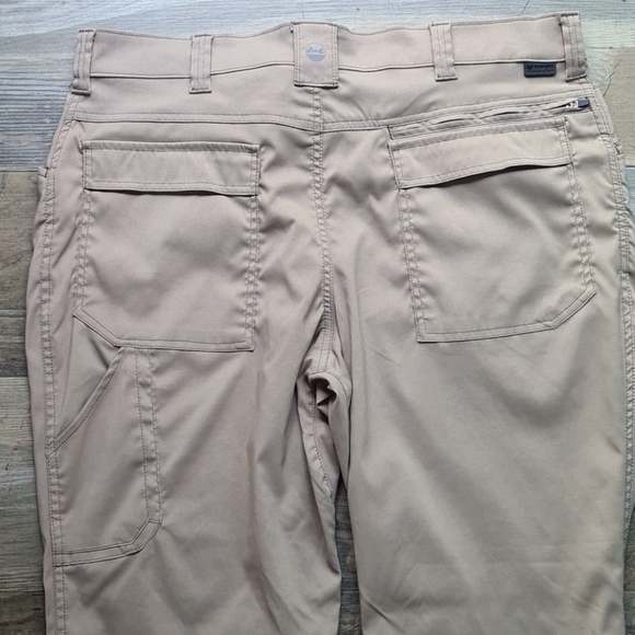 Wrangler olive pants - Picture 5 of 10